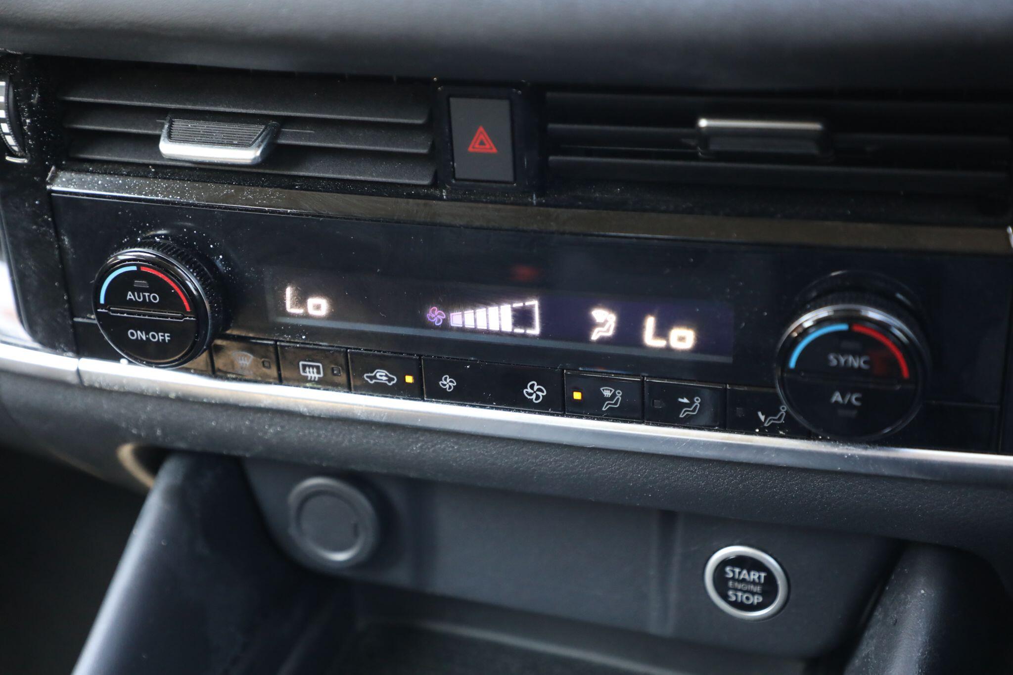 Large vehicle image